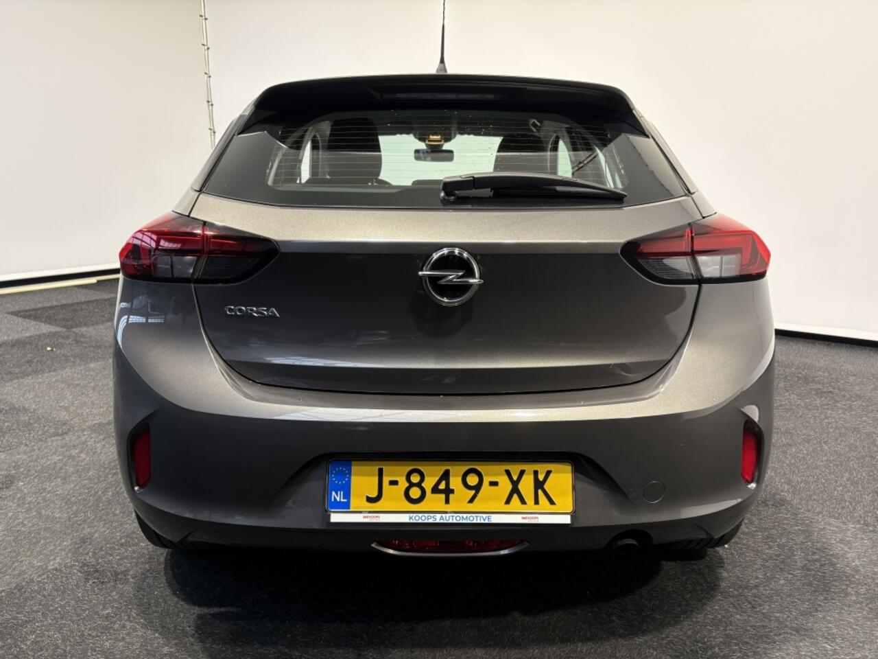 Opel CORSA 1.2 Edition 100 PK Full navigation Car play Cruise control Airco
