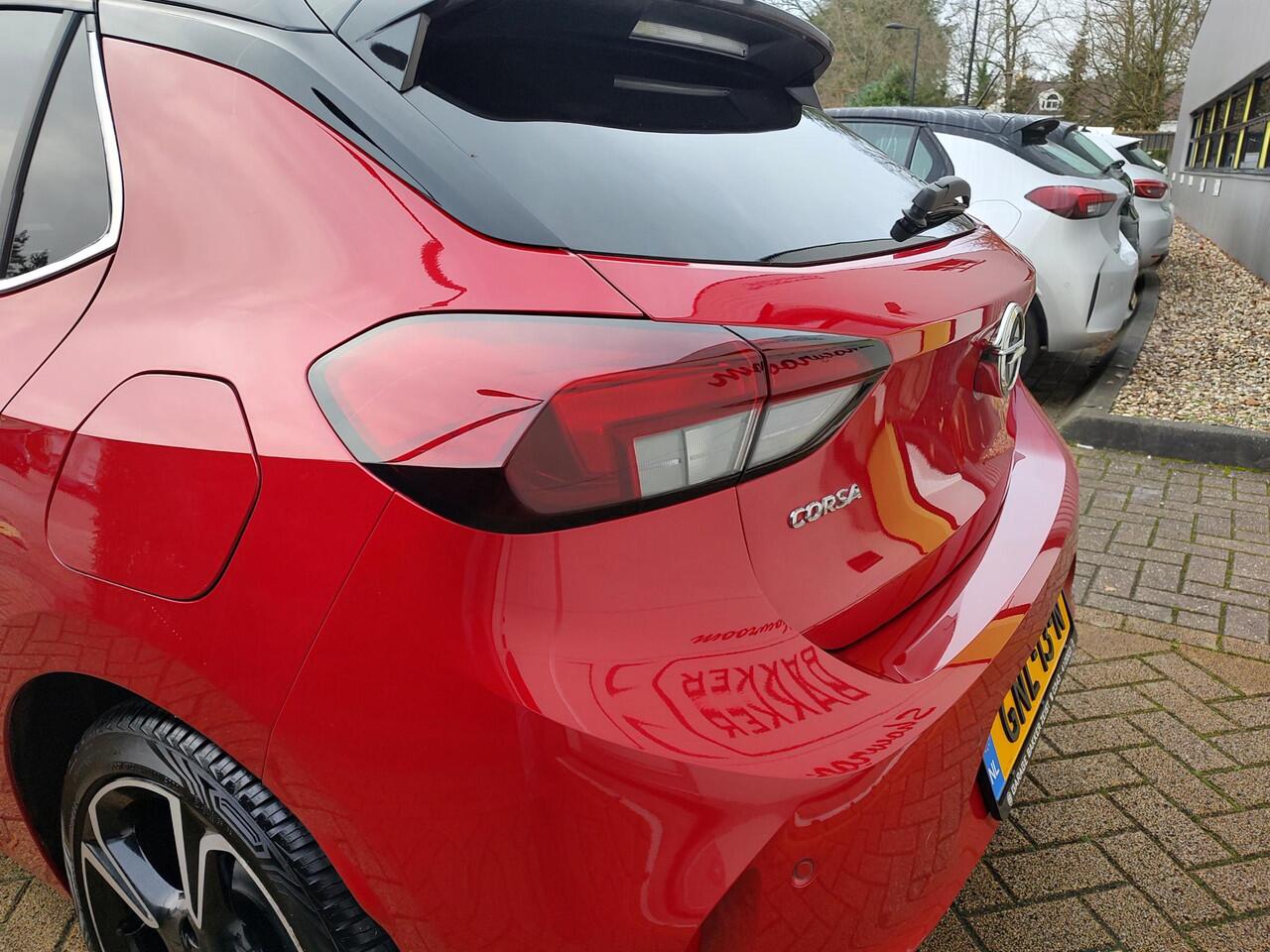 Opel CORSA 1.2 Elegance, Panoramadak, LED, Halfleder, Riem vervangen, Camera