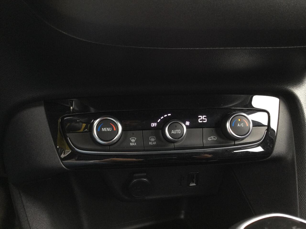 Opel CORSA 1.2 Elegance | Applecarplay | Camera | PDC | LED |