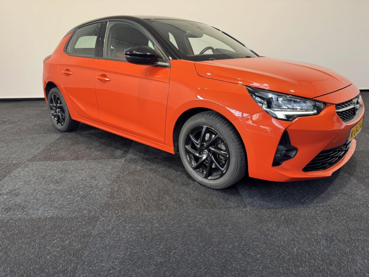 Opel CORSA GS Line 1.2 100 PK Digitaal dash Car play cruise control