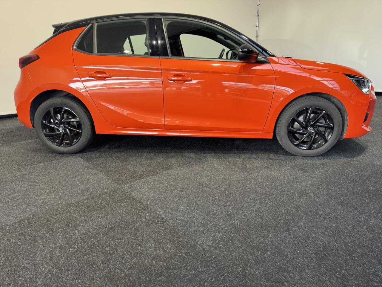 Opel CORSA GS Line 1.2 100 PK Digitaal dash Car play cruise control