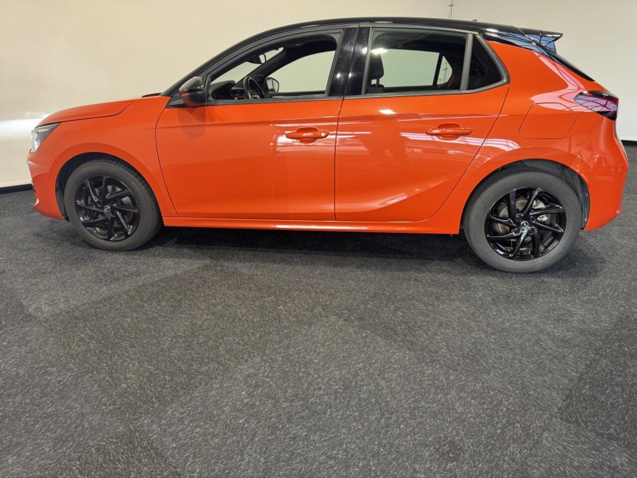 Opel CORSA GS Line 1.2 100 PK Digitaal dash Car play cruise control