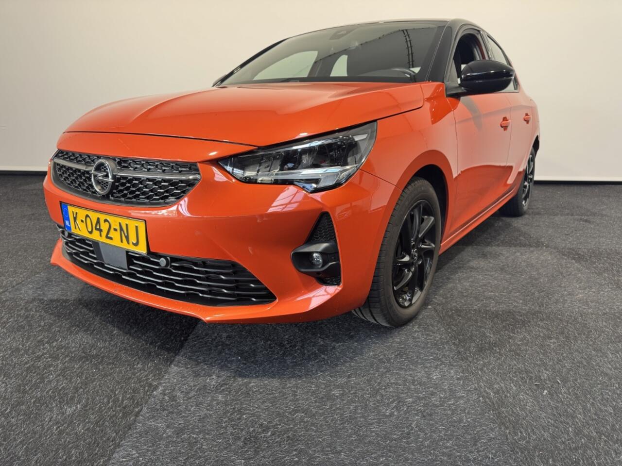 Opel CORSA GS Line 1.2 100 PK Digitaal dash Car play cruise control