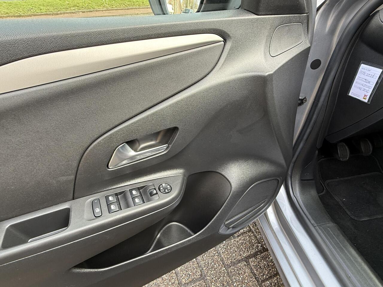 Opel CORSA 1.2 Edition / Airco/ Navigatie/ Cruise/ Apple carplay/ PDC/ LMV