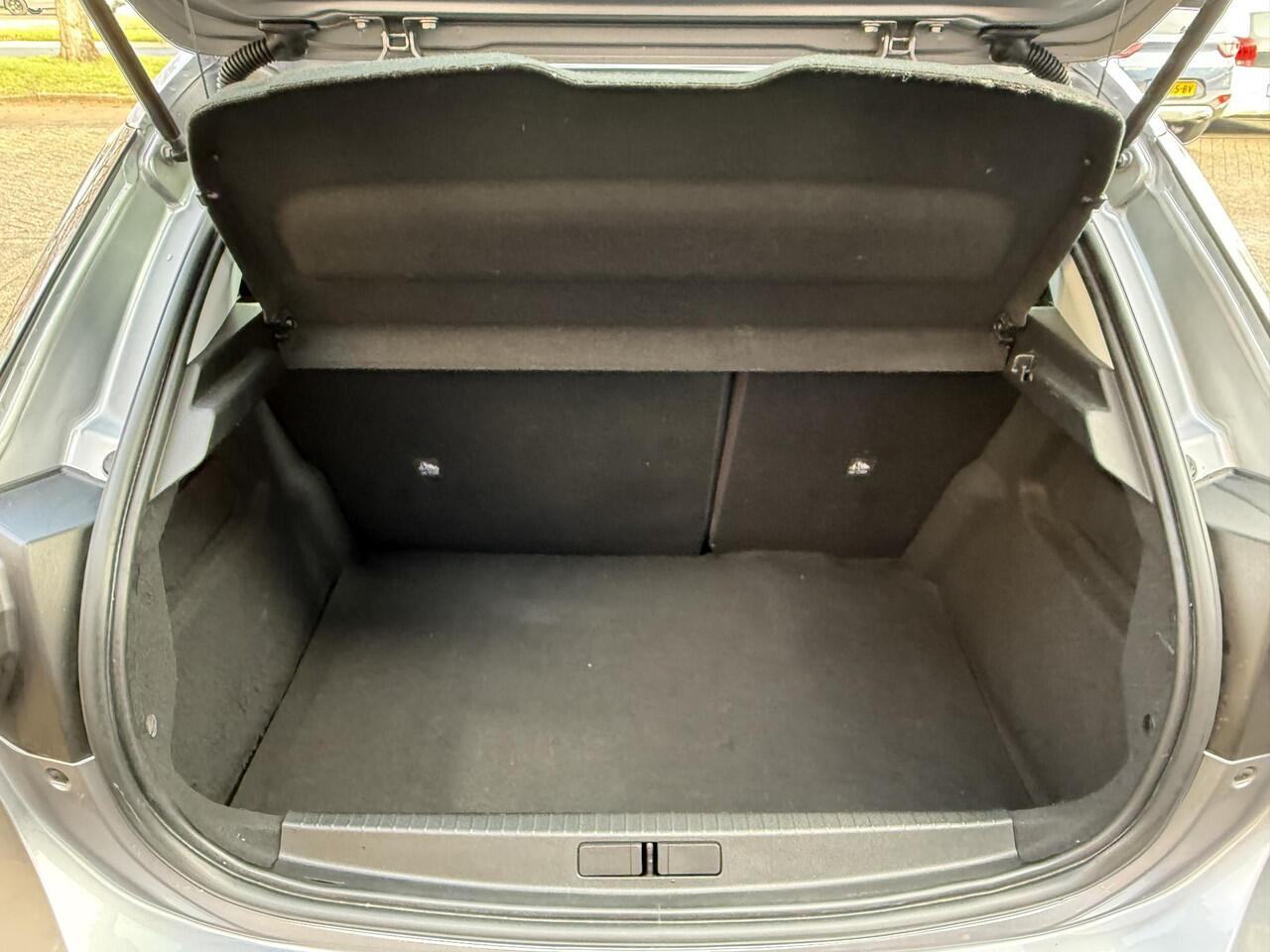 Opel CORSA 1.2 Edition / Airco/ Navigatie/ Cruise/ Apple carplay/ PDC/ LMV