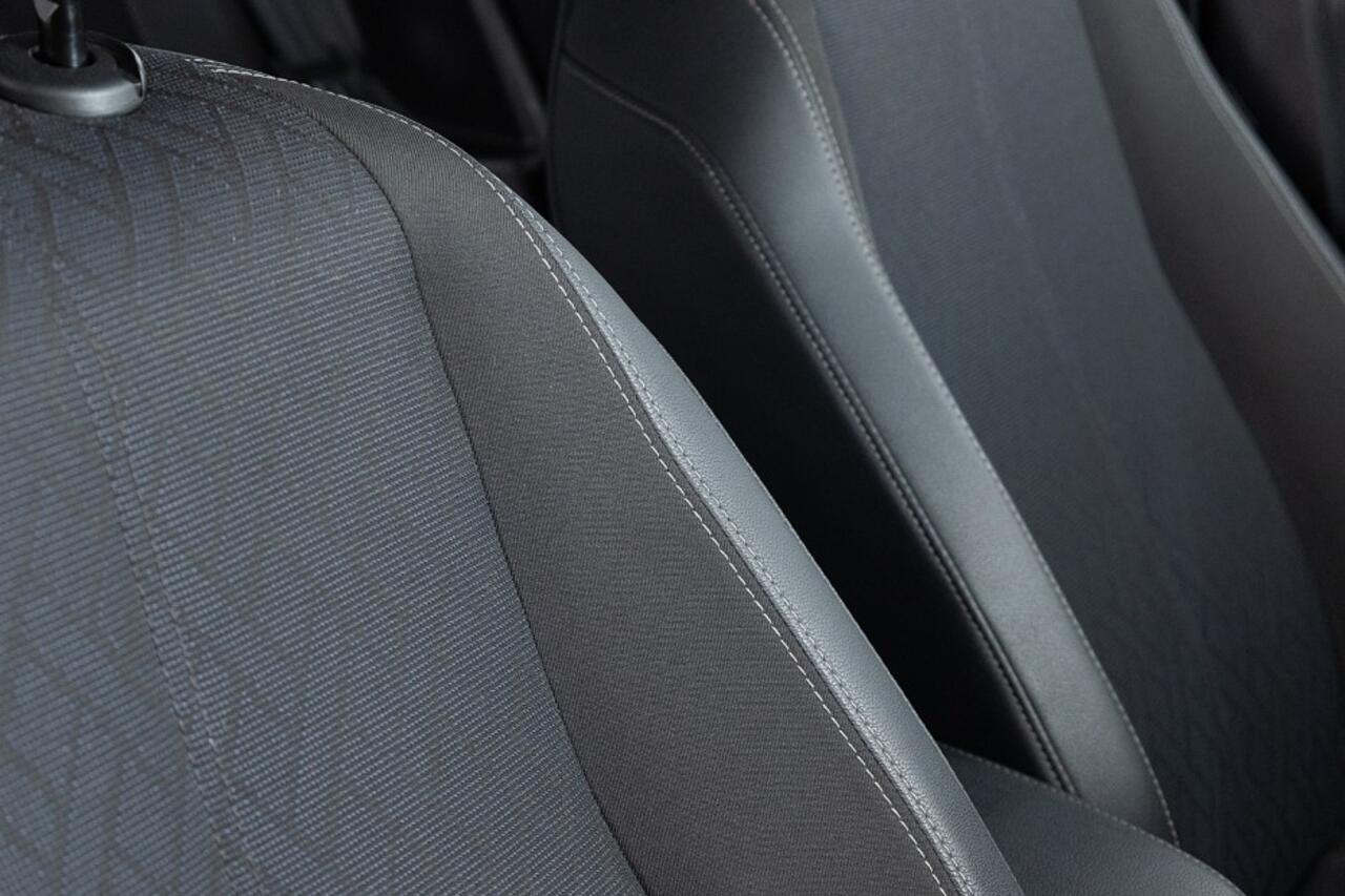 Opel CORSA 1.2 Elegance AUTOMAAT | AIRCO | LM. VELGEN ? 1e Eigenaar