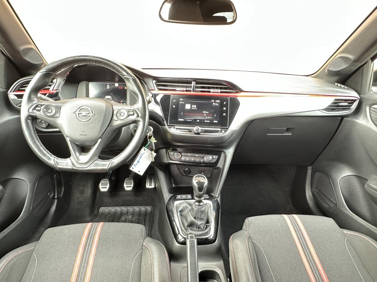 Opel CORSA 1.2 100PK GS Line Carplay Verwarmde Stoelen en Stuur Sportpack