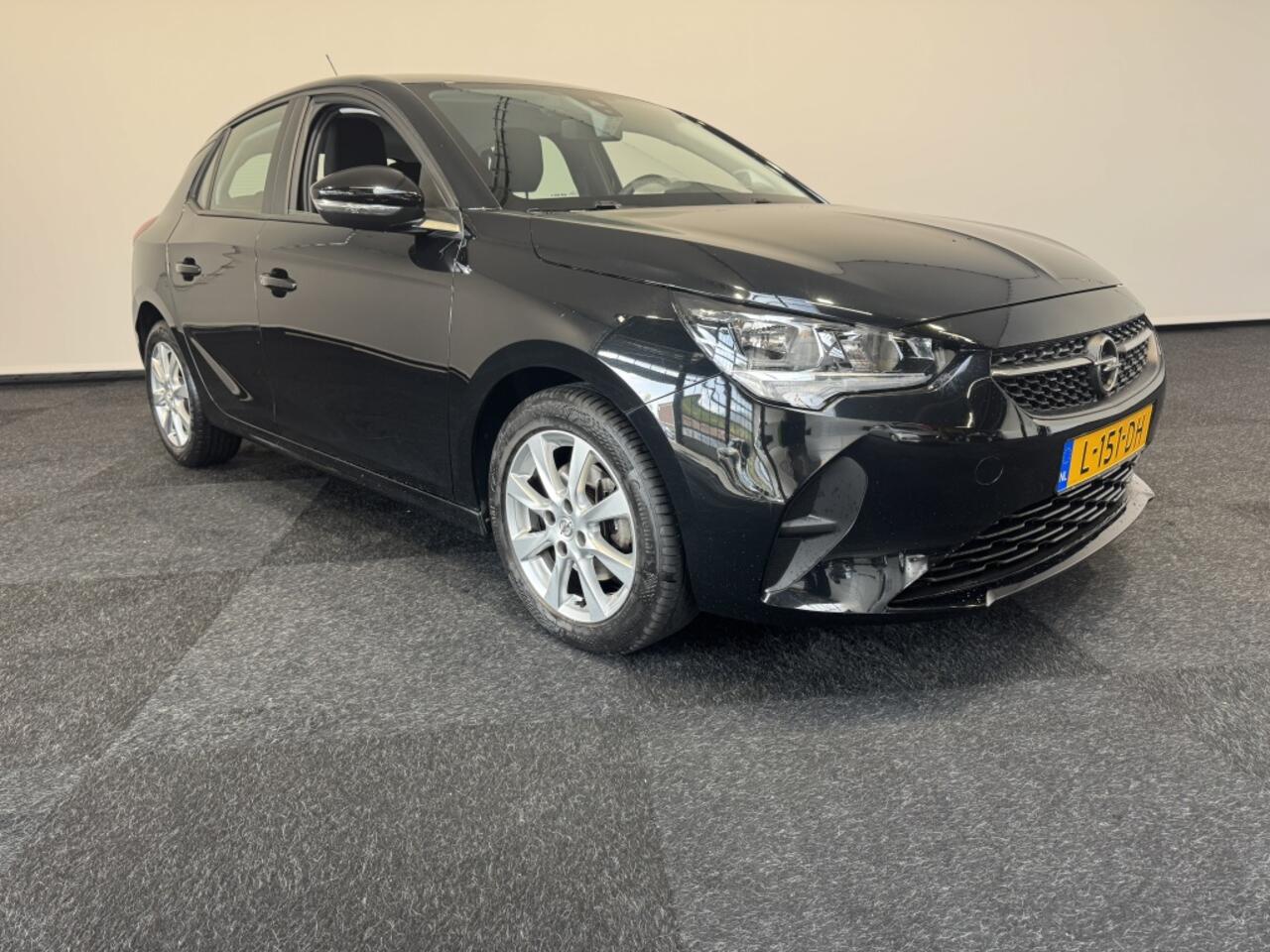 Opel CORSA 1.2 Edition 100 PK Car Play Airco Cruise Control 37000 km