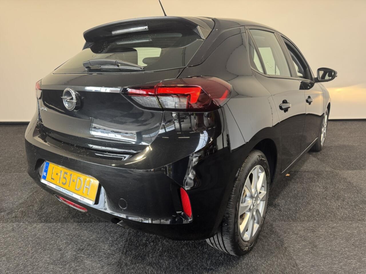Opel CORSA 1.2 Edition 100 PK Car Play Airco Cruise Control 37000 km