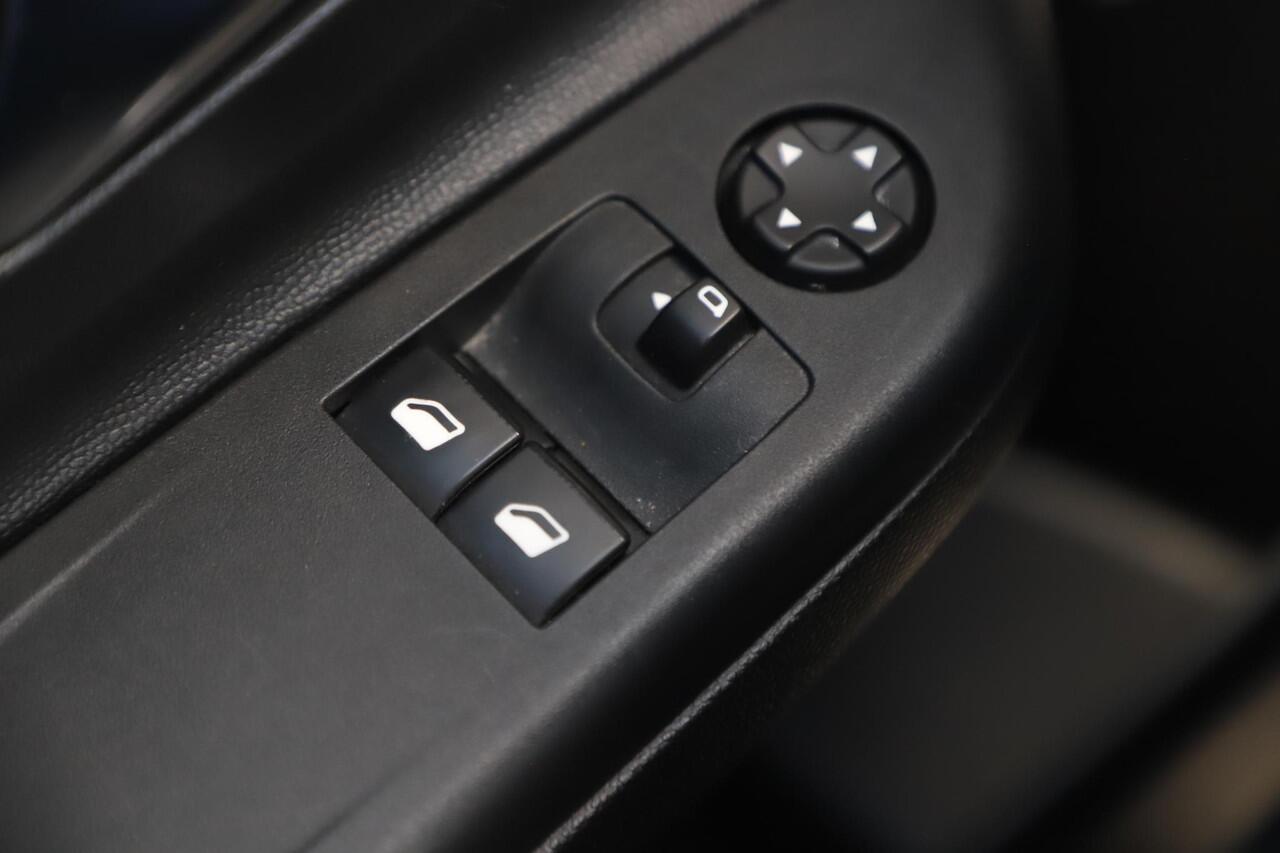 Opel CORSA 1.2 Edition 102PK NIEUWE DB RIEM! Navigatie Carplay Android Airco Cruise 16 inch LMV All-Season Banden!