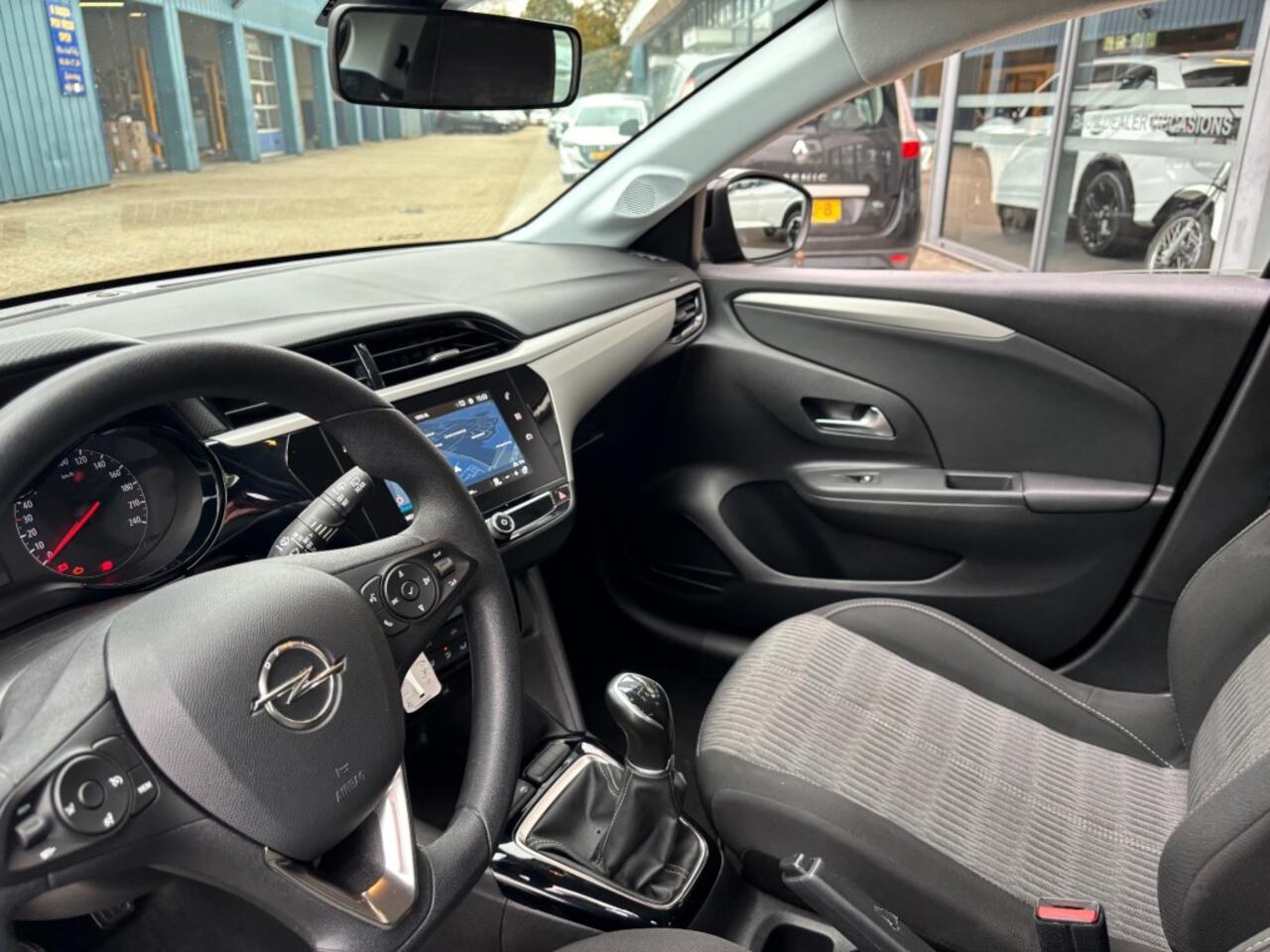 Opel CORSA 1.2 ELEGANCE NAVI AIRCO CRUISE CONTROL LMV