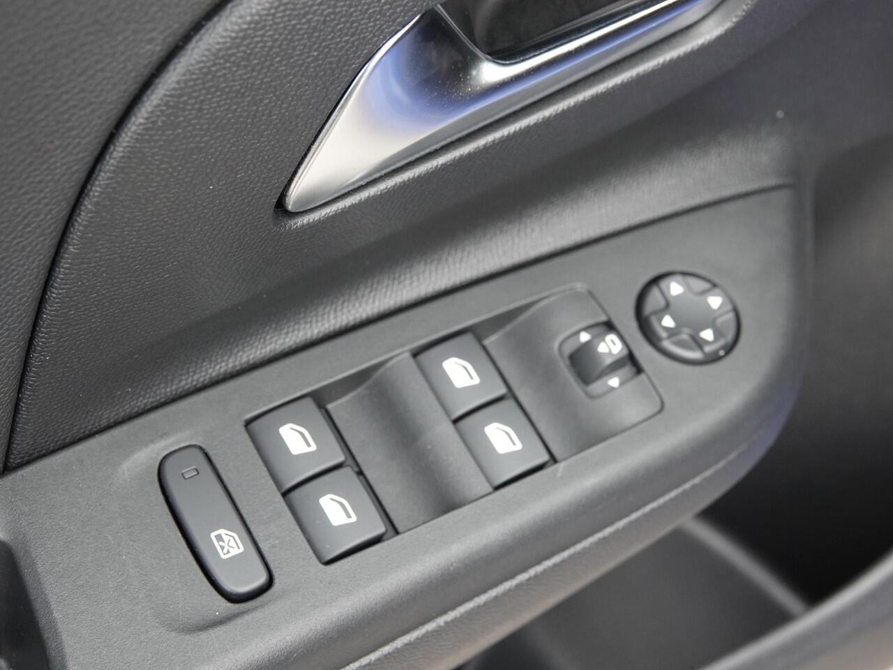 Opel CORSA 1.2 Turbo GS Line Afn. Trekhaak