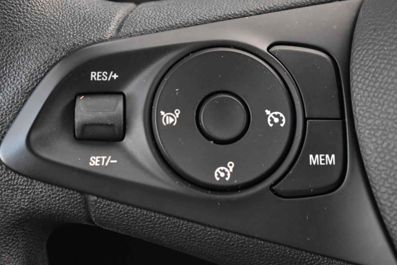 Opel CORSA 1.2 Edition | Navi / Climate / Cruise