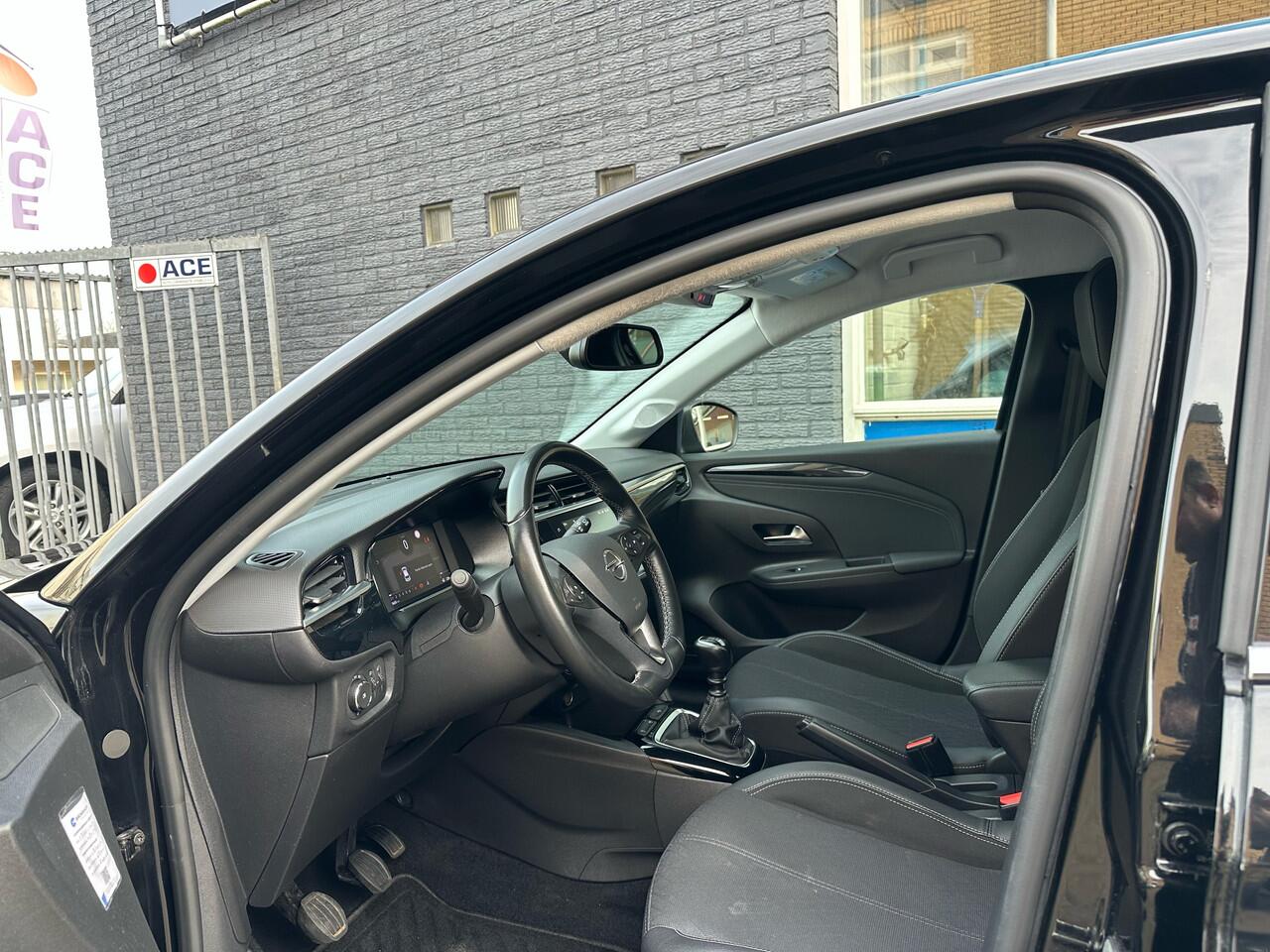 Opel CORSA 1.2 Elegance Navigatie Apple carplay Parkeersensoren Rijklaar