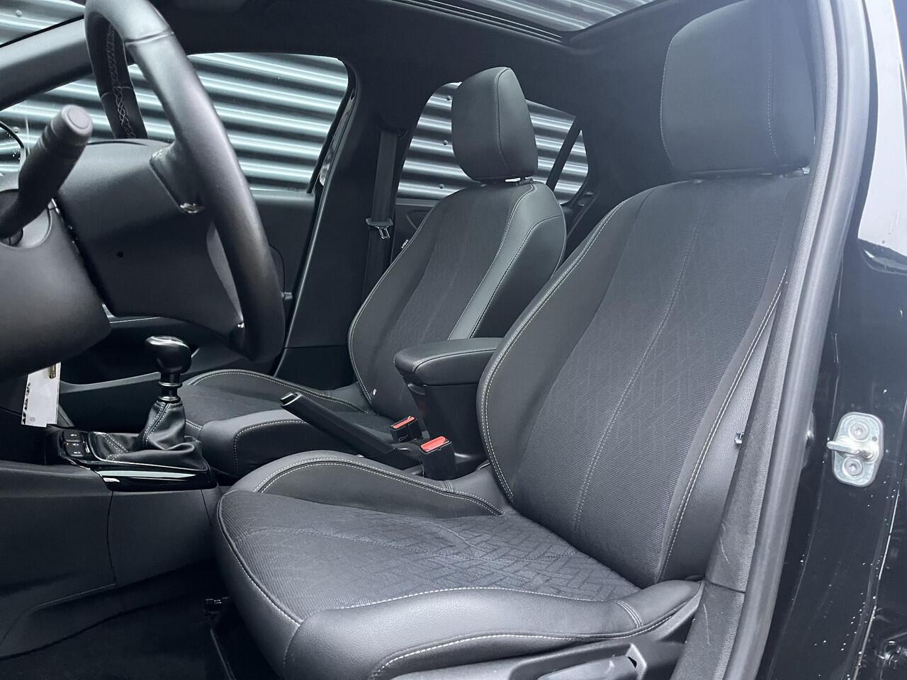 Opel CORSA Elegance 1.2 Turbo 100pk | PANODAK | 17" BI-COLOR | APPLE CARPLAY / ANDROID AUTO | CLIMA | ISOFIX | STOELVERW. | STUURVERW. | CAMERA |