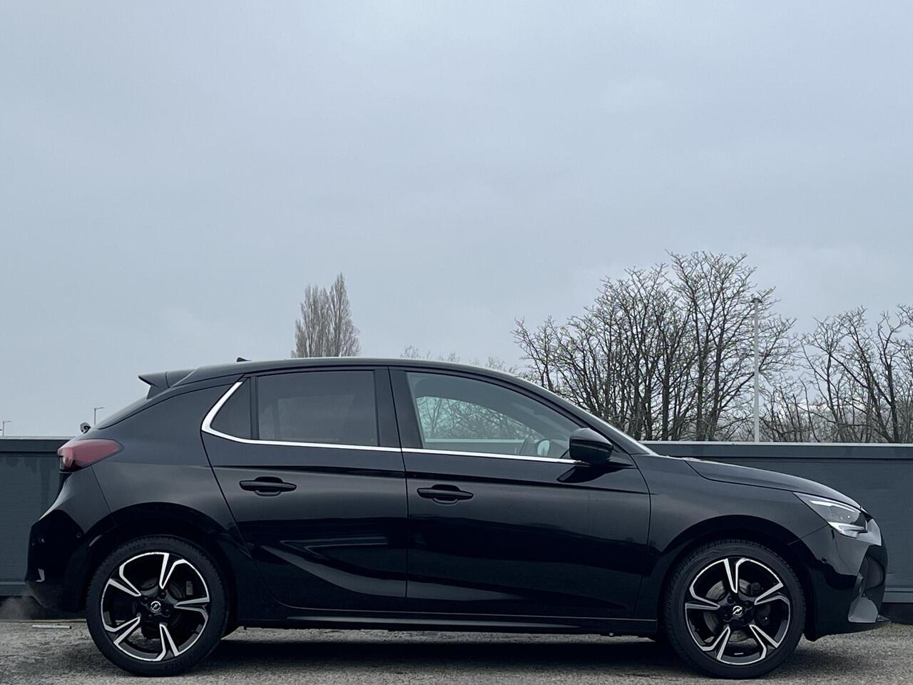 Opel CORSA Elegance 1.2 Turbo 100pk | PANODAK | 17" BI-COLOR | APPLE CARPLAY / ANDROID AUTO | CLIMA | ISOFIX | STOELVERW. | STUURVERW. | CAMERA |