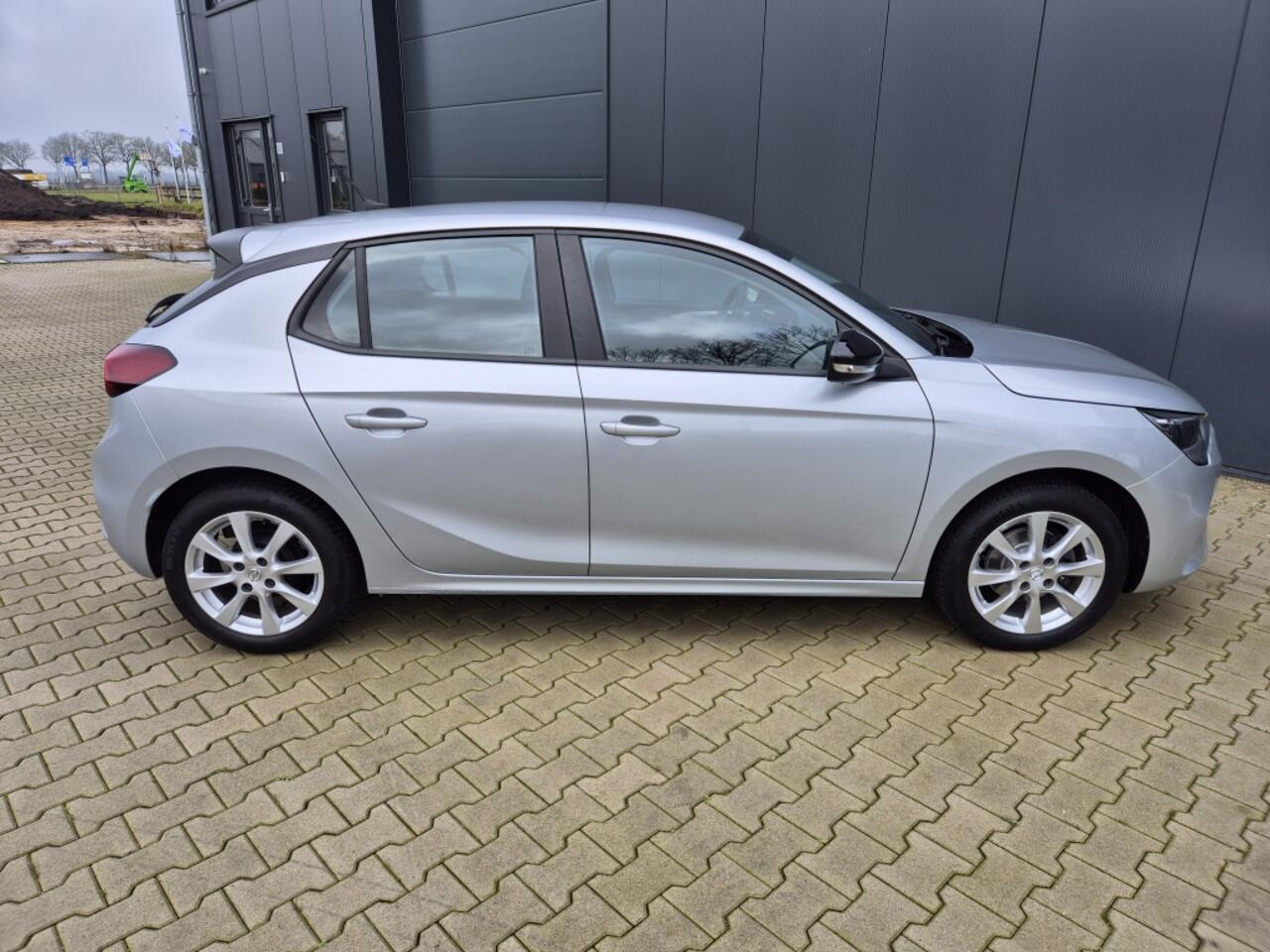Opel CORSA 1.2 Edition | apple carplay | lane assistance