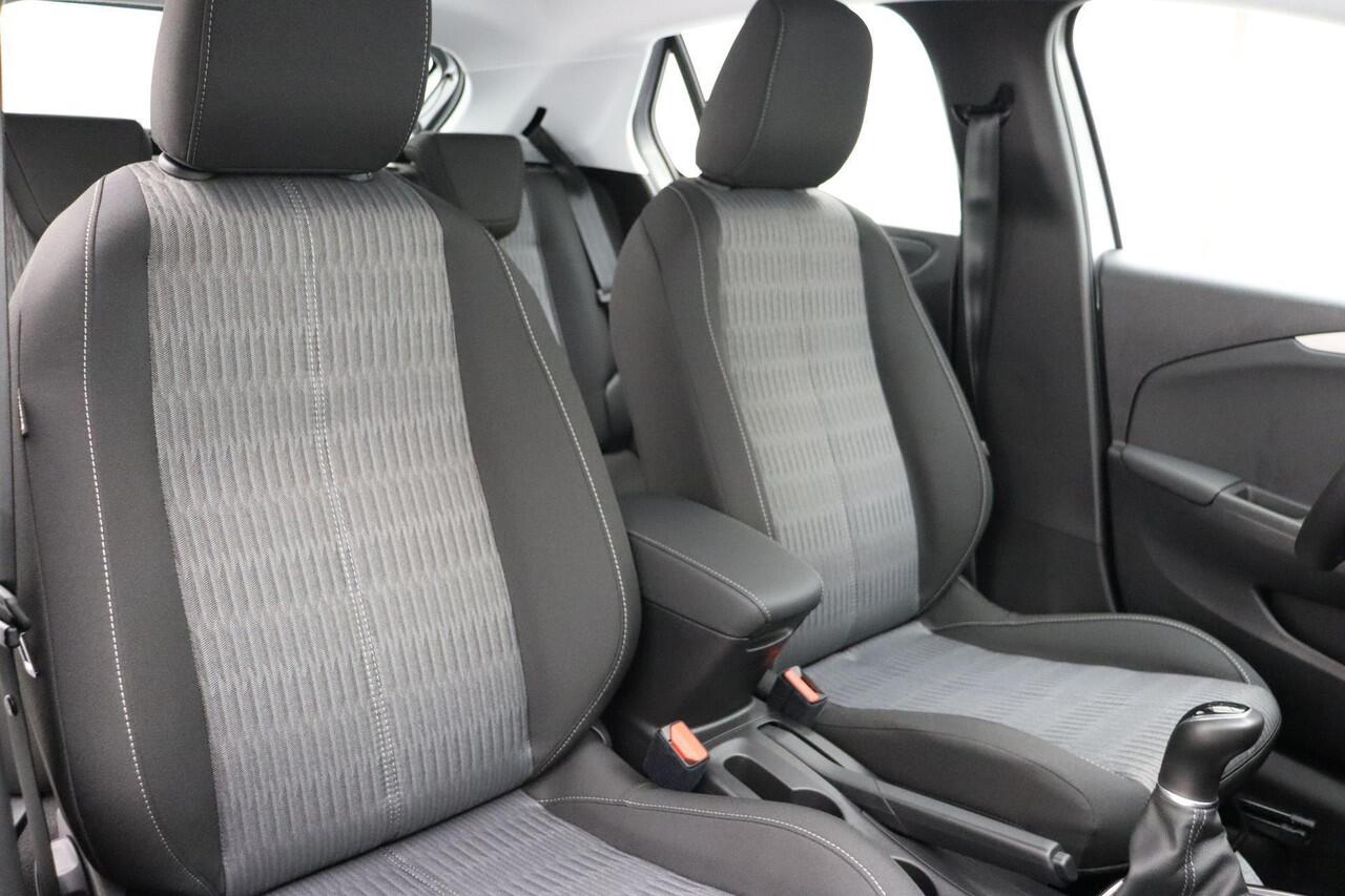 Opel CORSA 1.2 75pk Edition | Demo | Airco | Cruise Control | Parkeersensoren achter | Stuurverwarming | Navigatie via Apple Carplay | Lichtmetalen velgen
