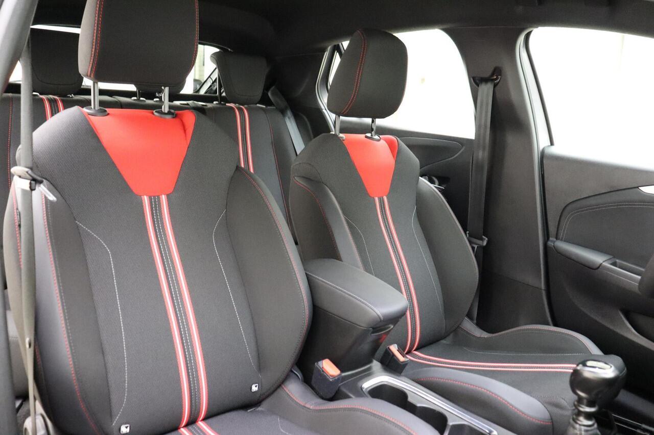 Opel CORSA 1.2 Turbo 100pk GS | Navigatie | Achteruitrijcamera | Climate dontrol | Cruise control | Keyless | Parkeersensoren | Zwart dak | Dodehoek detectie