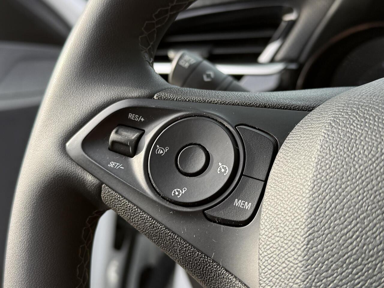 Opel CORSA 1.2 Edition l Navigatie l Carplay l Cruise Control l Lichtmetaal