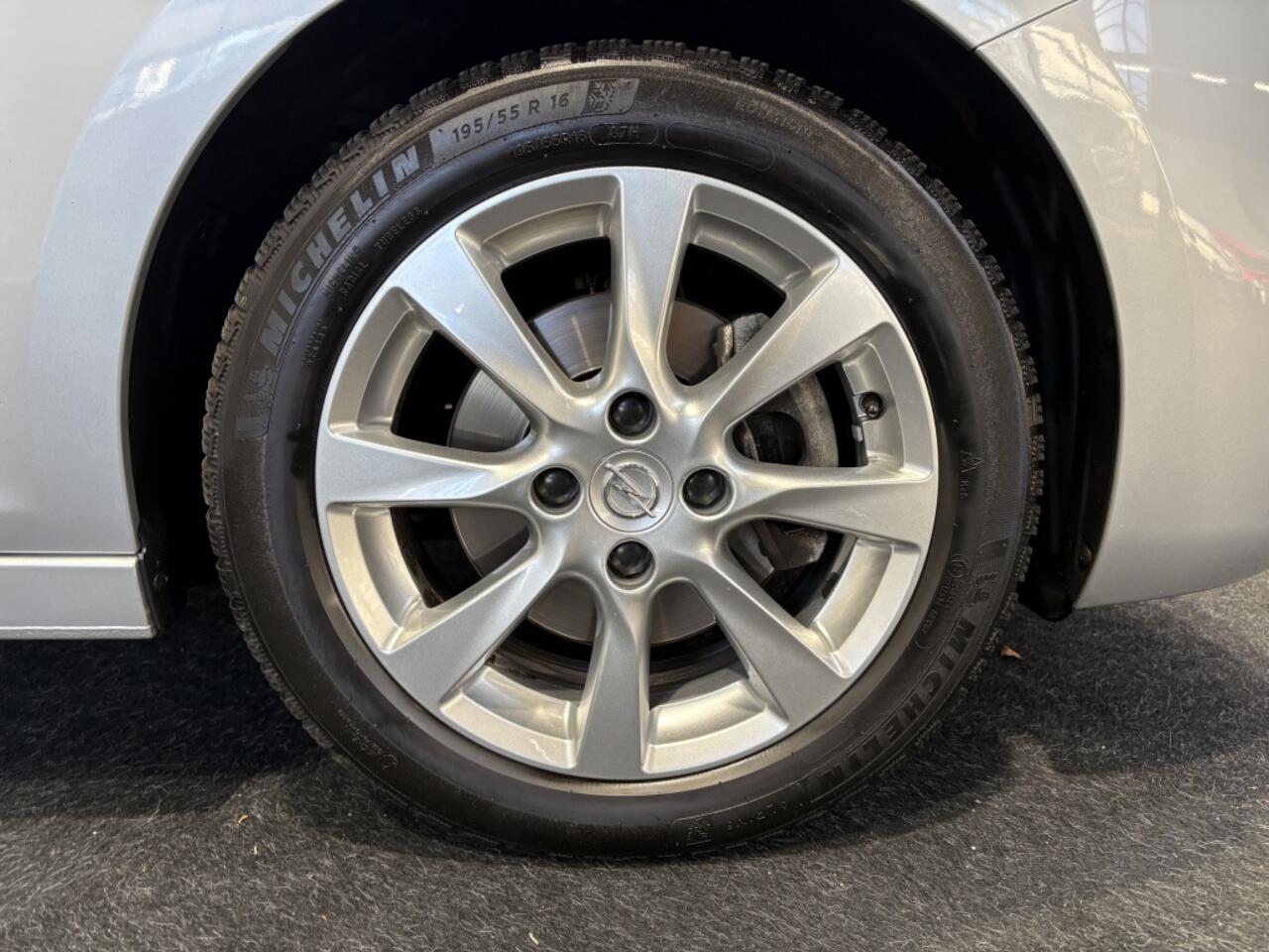 Opel CORSA 1.2 Elegance 100 pk Carplay 2023