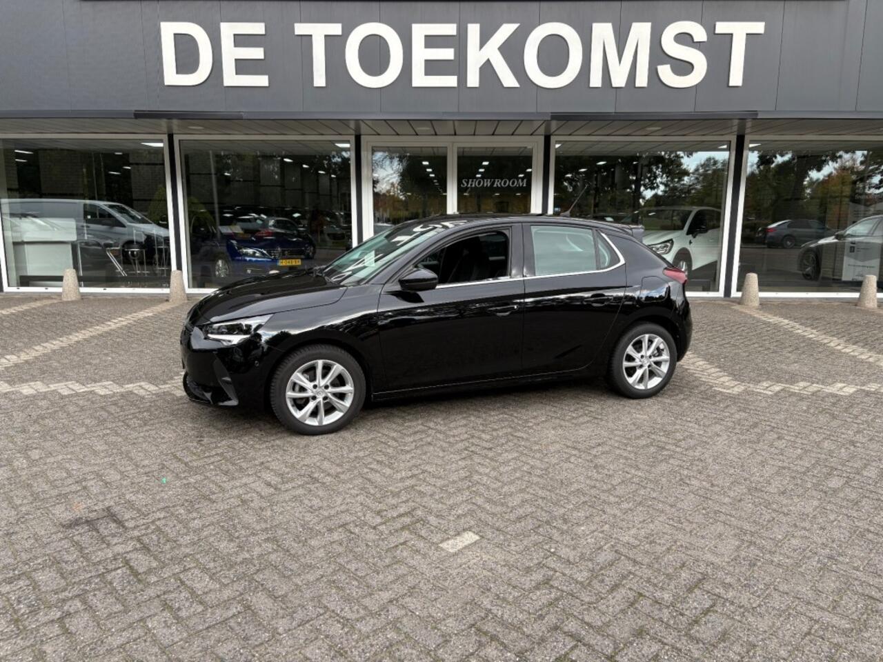 Opel CORSA 1.2 T Automaat Winterpakket Navigatie app Airco PDC Leder Half