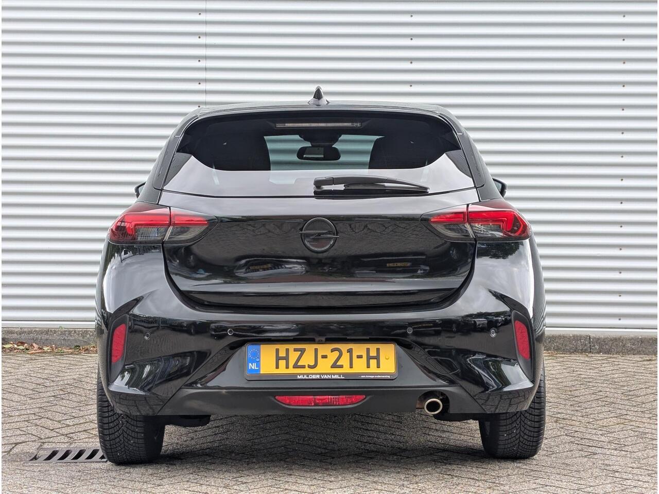 Opel CORSA GS 1.2 Turbo 100pk EAT8 | LED MATRIX | 180° CAMERA + SENSOREN | NAVI PRO | CLIMATE CONTROL | STOEL + STUURVERWARMING | ISOFIX | DAB+ |