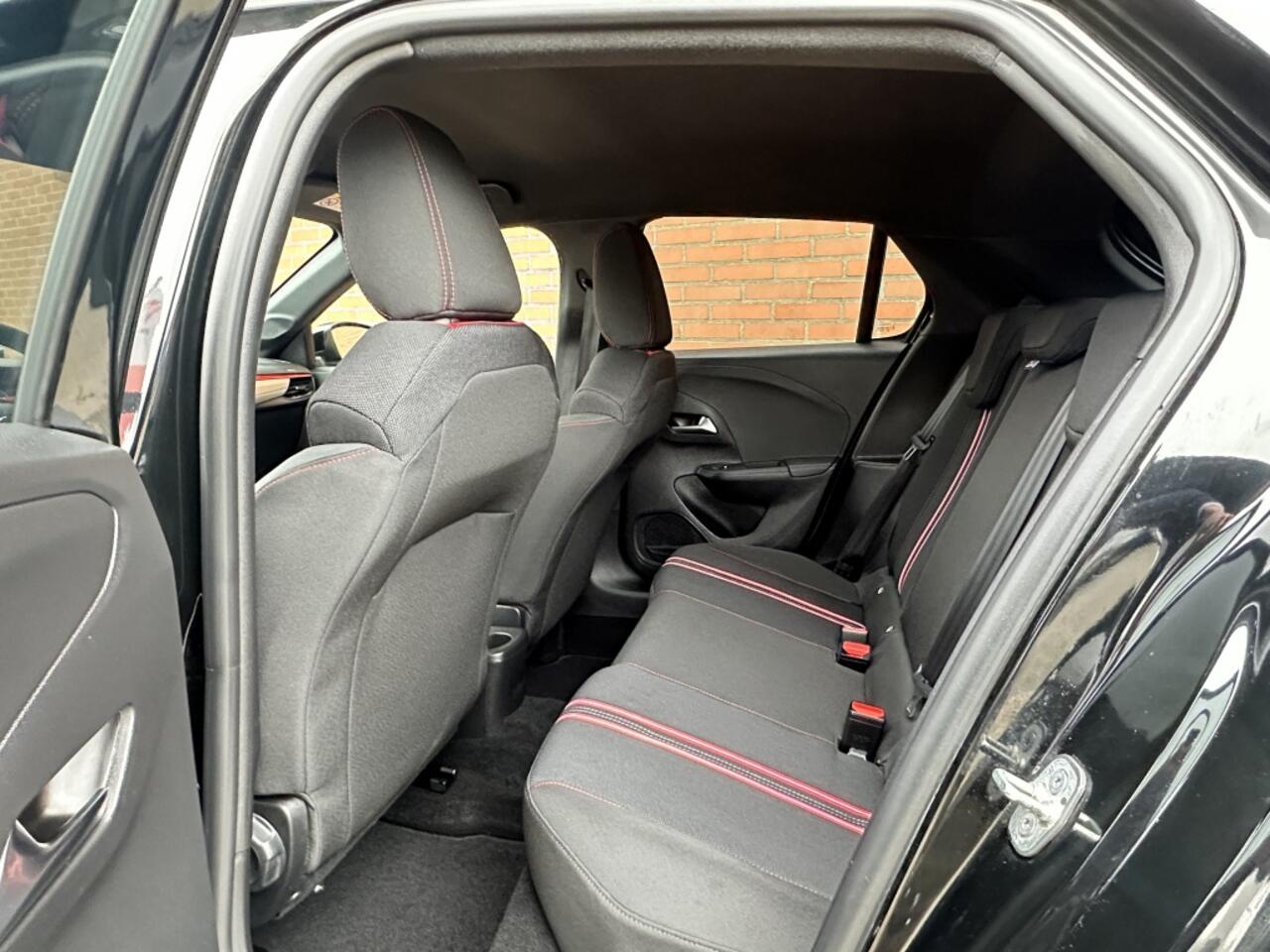 Opel CORSA 1.2 Level 4 Ultimate 100PK Carplay Half leder