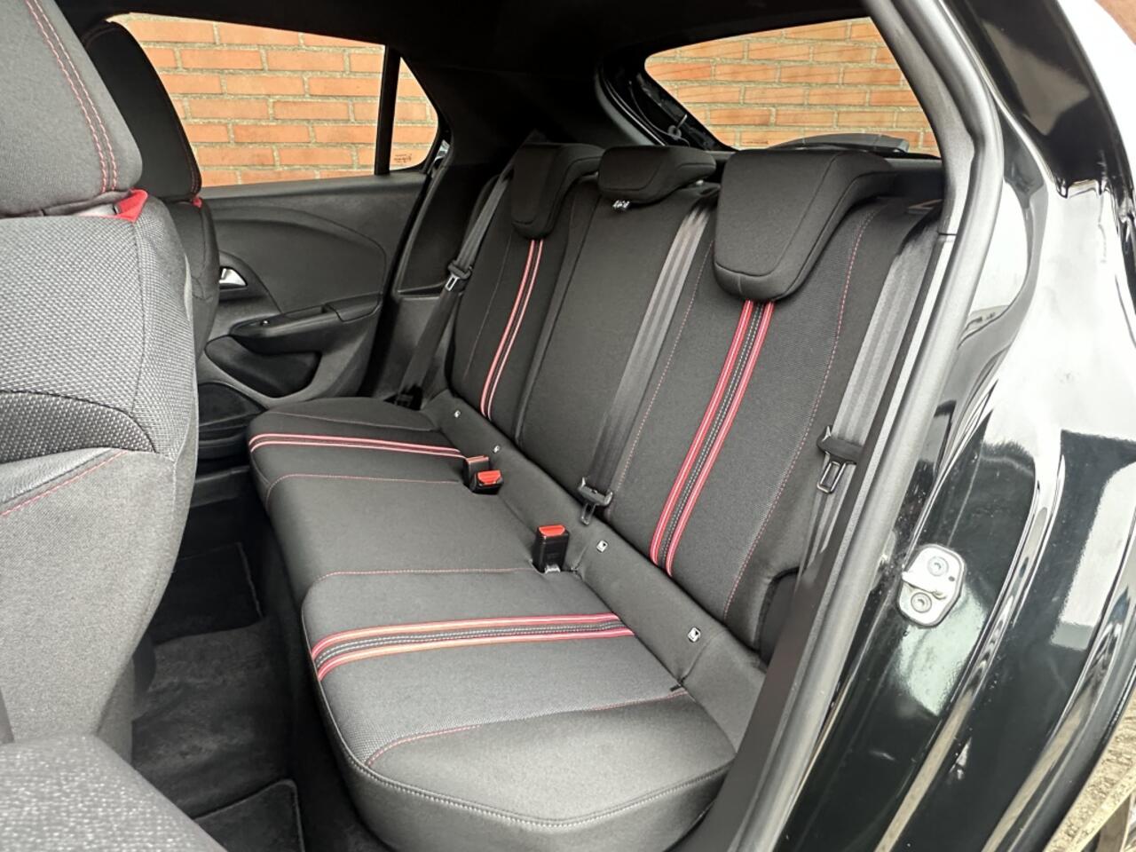 Opel CORSA 1.2 Level 4 Ultimate 100PK Carplay Half leder