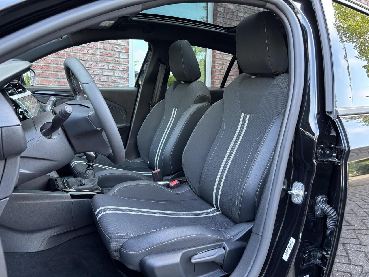 Opel CORSA GS 1.2 Turbo 100pk | PANODAK | CLIMA | NAVI PRO | KEYLESS START | EXTRA GETINTE RUITEN | 180° CAMERA | DODEHOEKBEW. |