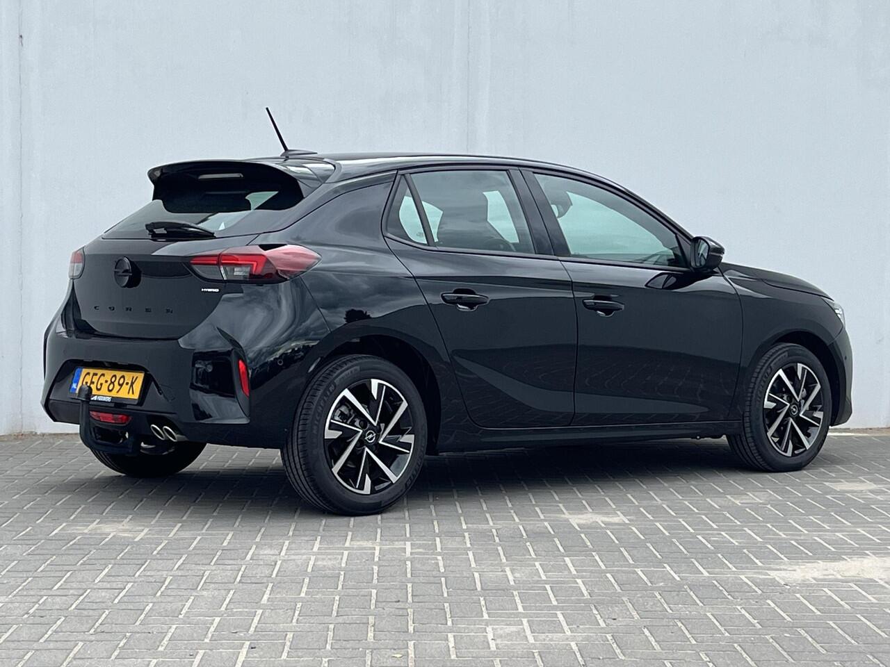 Opel CORSA 1.2 Turbo Hybrid GS 136PK Automaat / 100% Dealeronderhouden / Trekhaak (Trekgewicht 1.200kg) / Achteruitrijcamera / Navigatie via Apple Carplay & Android Auto / Cruise Control / Dodehoek Detectie / Parkeersensoren voor en achter / Radio / Airco