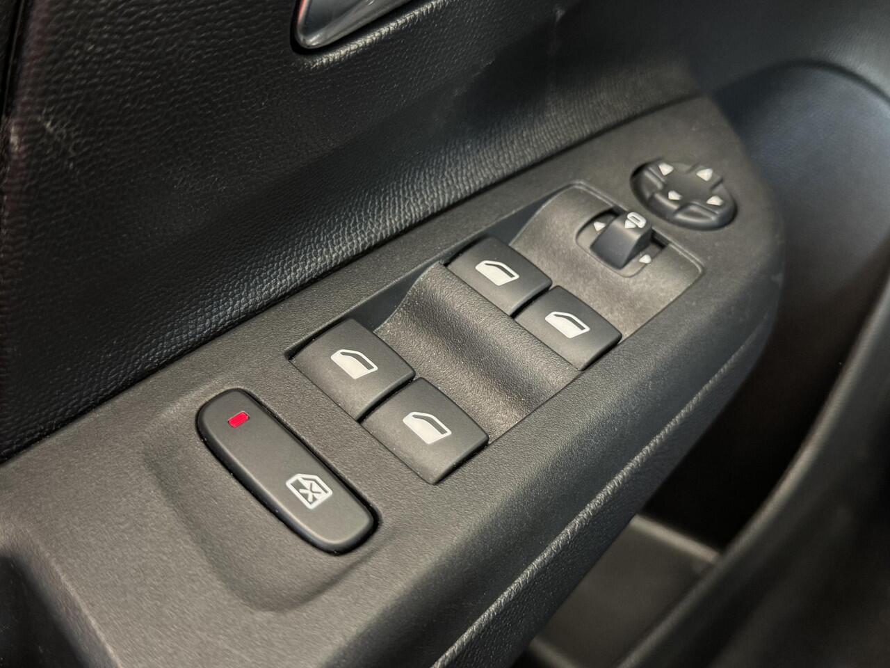 Opel CORSA 1.2 Turbo GS | Automaat | Airco | Camera | Cruise | Bluetooth | LM velgen | ( Vesteging - Nieuwegein )