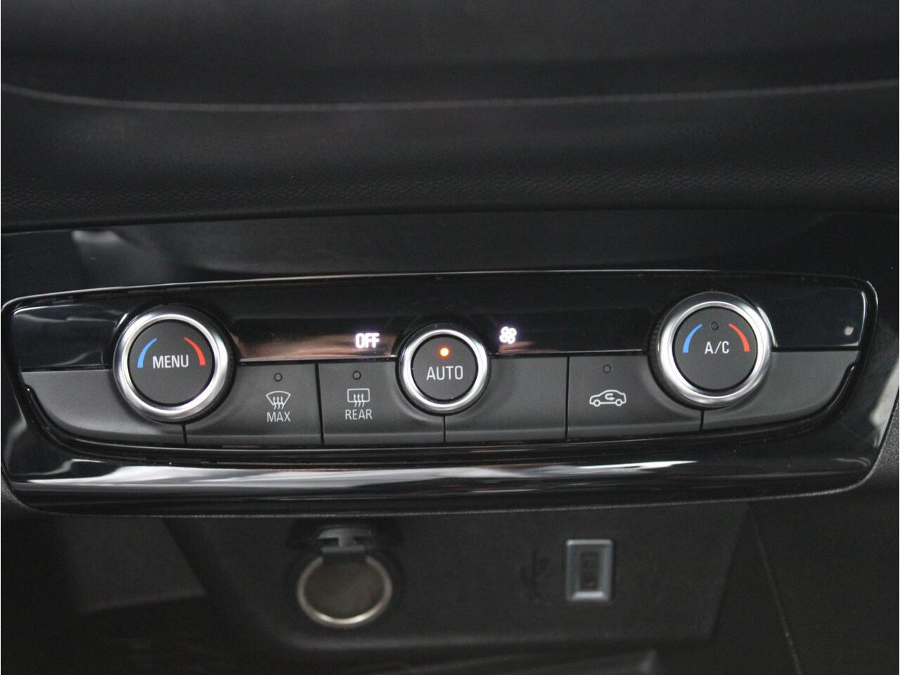 Opel CORSA 1.2 Turbo Hybrid GS | Automaat | Camera / Climate / Apple Carplay