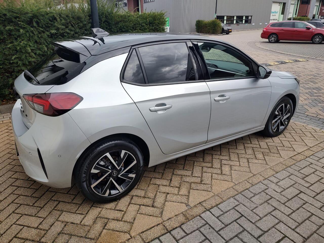 Opel CORSA 1.2 GS Line Bi-Tone Led Camera-360 Dodehoek CarPlay -Navi