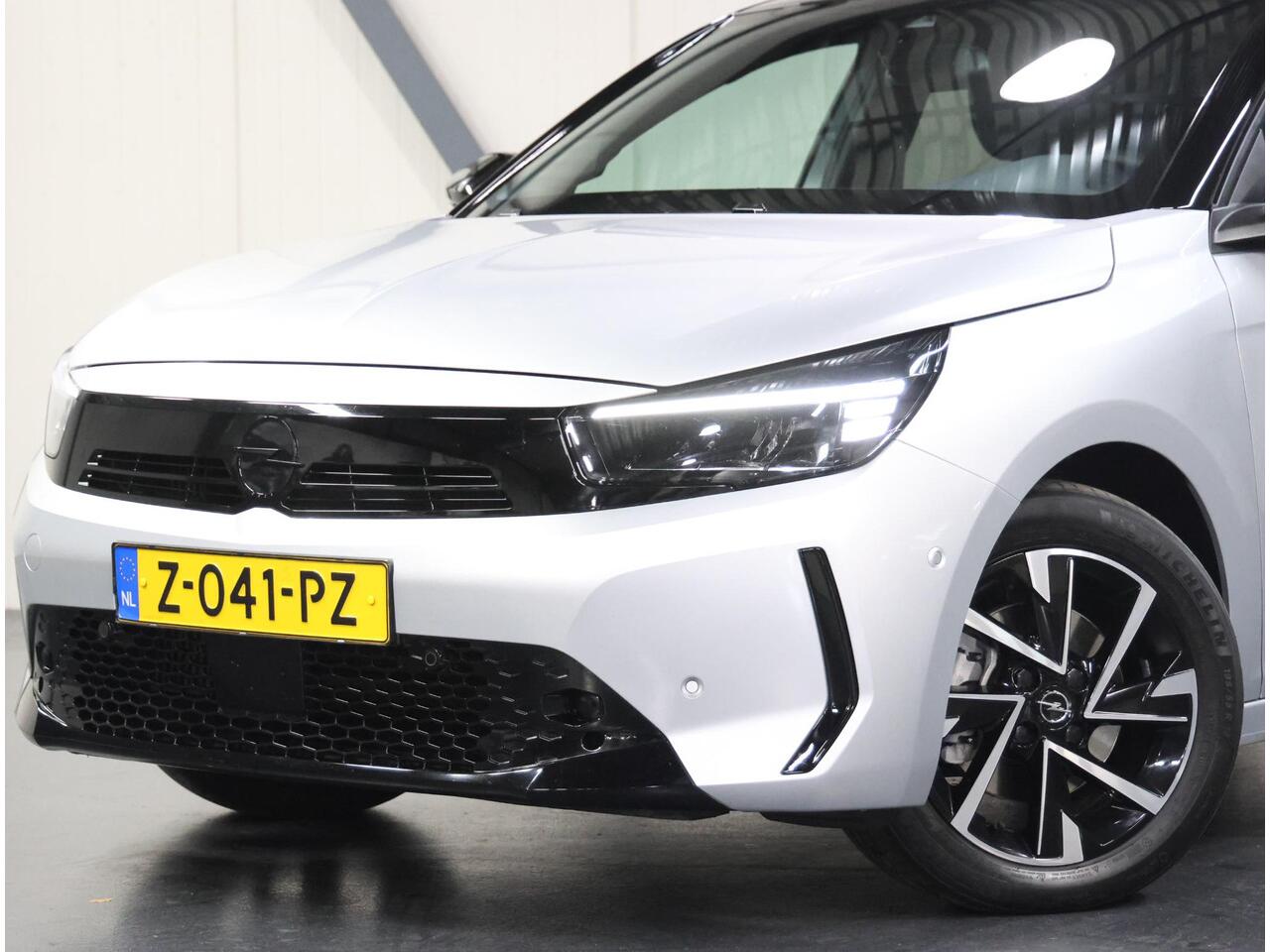 Opel CORSA 1.2 100PK Turbo Hybrid GS | AppleCarplay/AndroidAuto | Climate Control | Cruise Control | 10"scherm | Camera | Navigatie | LM velgen | Keyless | Two-Tone | LED | Parkeersensoren | Privacy Glass | Isofix |