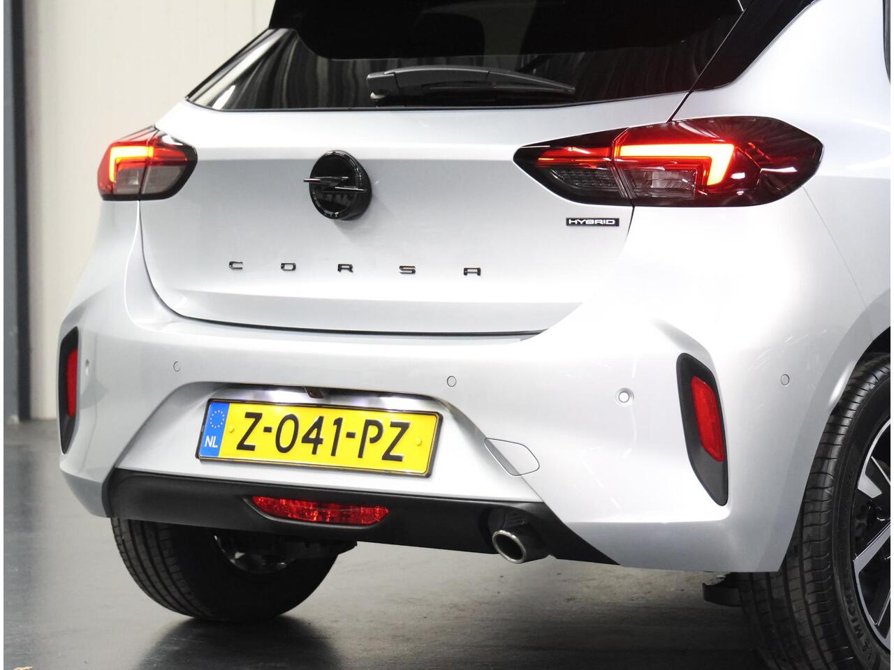 Opel CORSA 1.2 100PK Turbo Hybrid GS | AppleCarplay/AndroidAuto | Climate Control | Cruise Control | 10"scherm | Camera | Navigatie | LM velgen | Keyless | Two-Tone | LED | Parkeersensoren | Privacy Glass | Isofix |