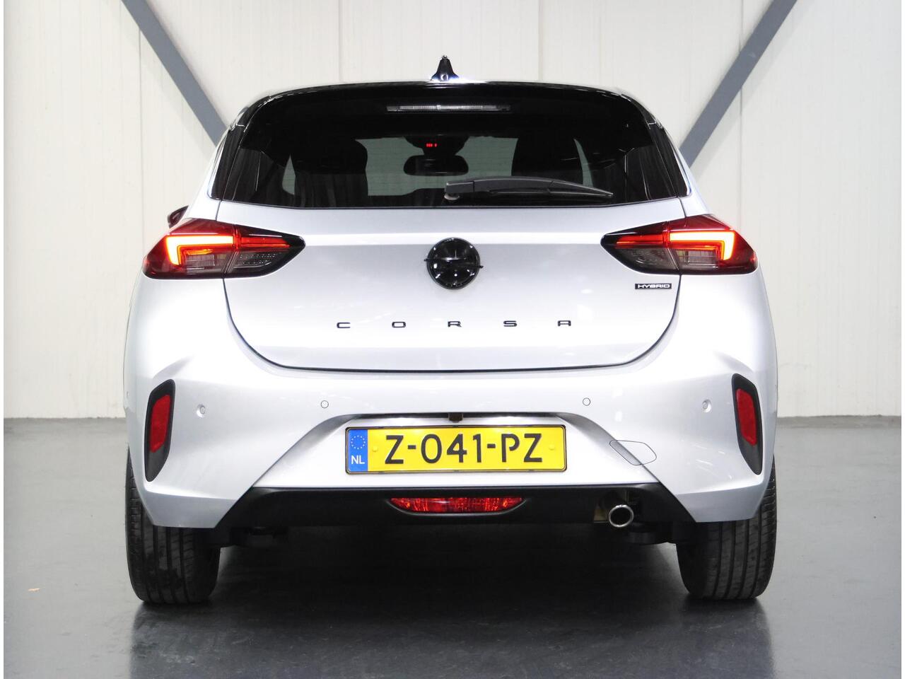 Opel CORSA 1.2 100PK Turbo Hybrid GS | AppleCarplay/AndroidAuto | Climate Control | Cruise Control | 10"scherm | Camera | Navigatie | LM velgen | Keyless | Two-Tone | LED | Parkeersensoren | Privacy Glass | Isofix |