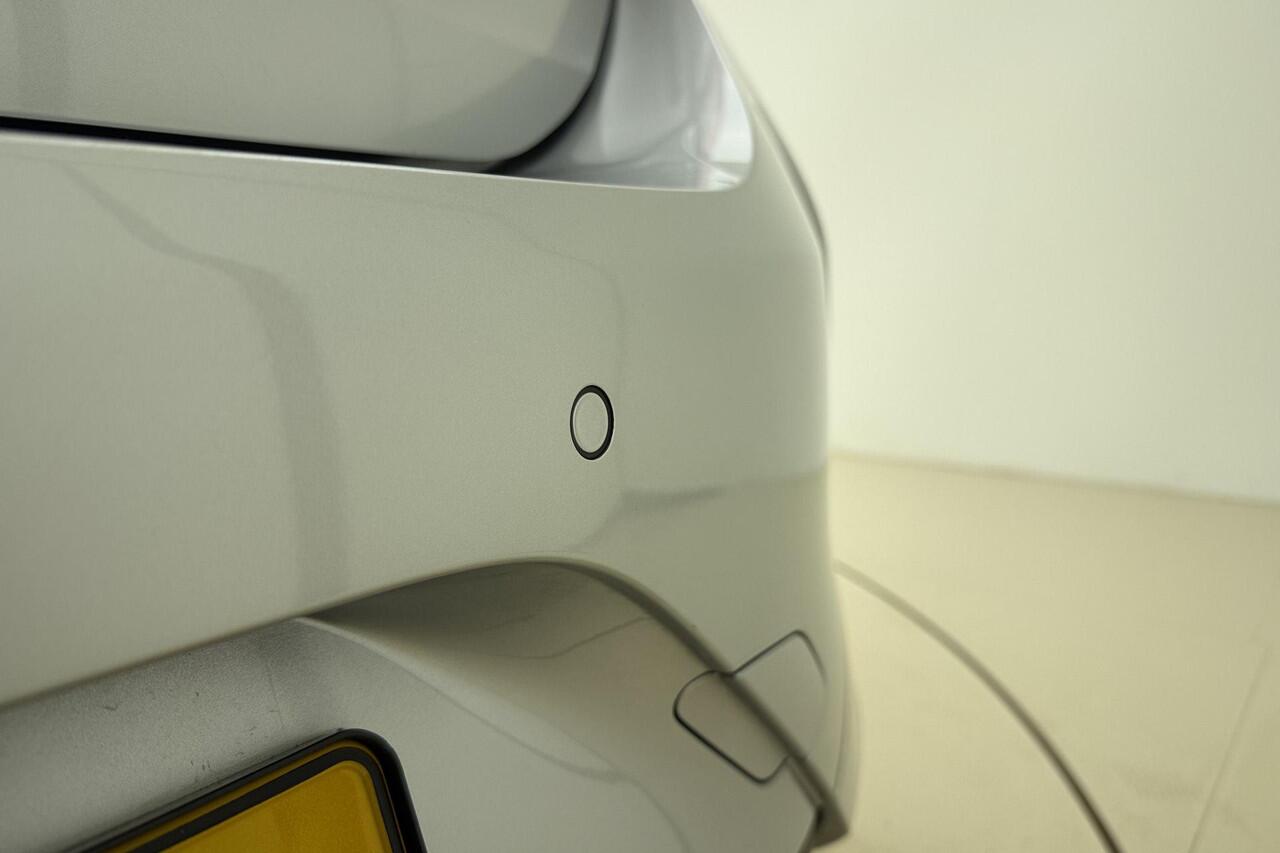 Opel CORSA 1.2 Turbo 145pk Hybrid Automaat GS | Navigatie via Carplay | Airco | Camera | Cruise control | LED verlichting | Parkeersensoren | Lichtmetalen velgen | Sportstoelen