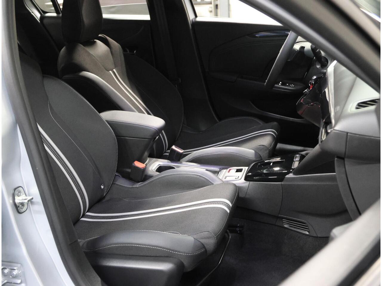 Opel CORSA 1.2 136PK Turbo Hybrid GS | 1ste eigenaar | AppleCarPlay/AndroidAuto | Armsteun | Airco | Camera | Cruise Control | 10"scherm | 16''LMV | Two-Tone | LED | Virt.Cockpit | Parkeersensoren Rondom |