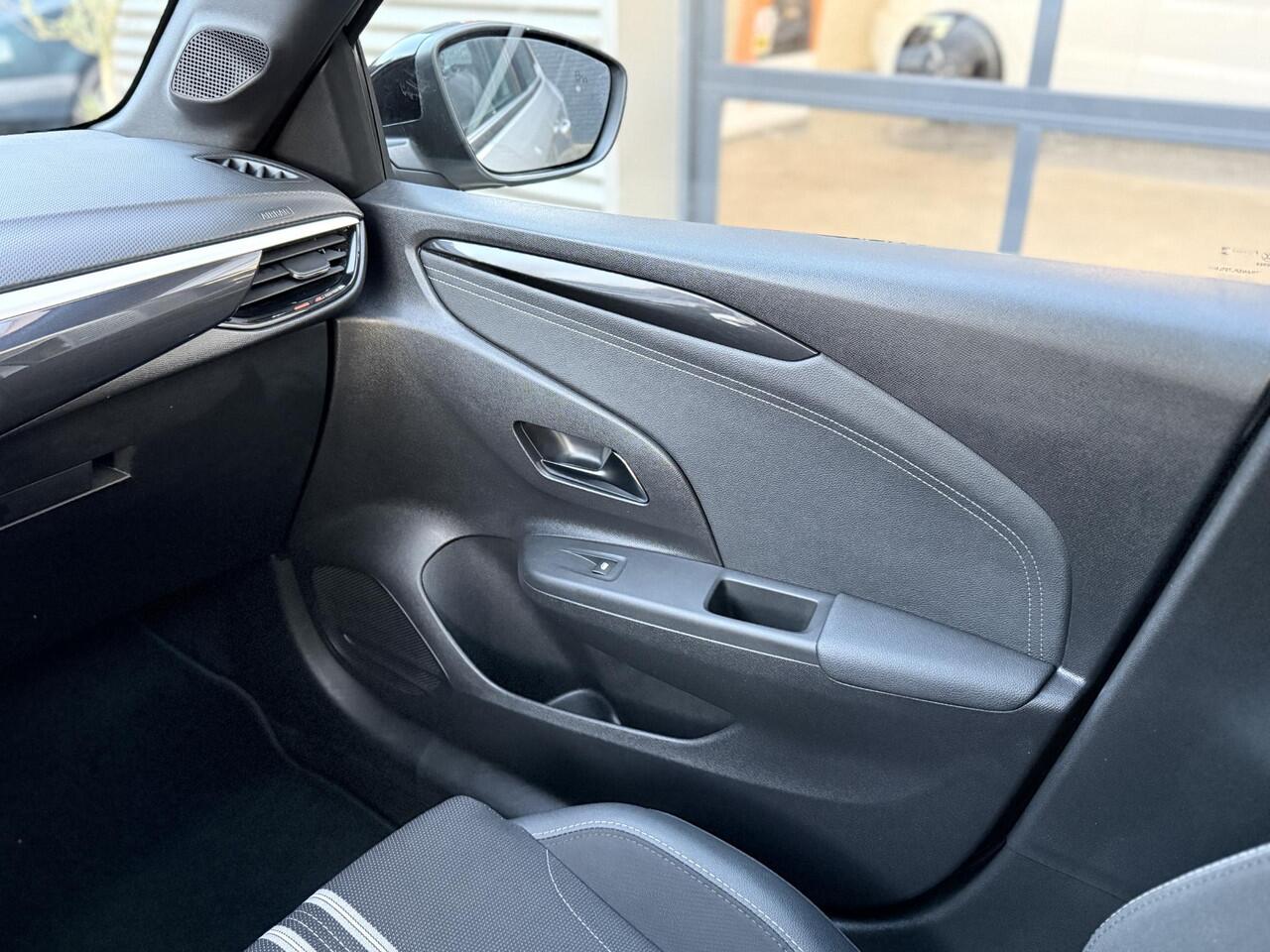 Opel CORSA 1.2 GS l Panoramadak l Stoelverwarming l Camera