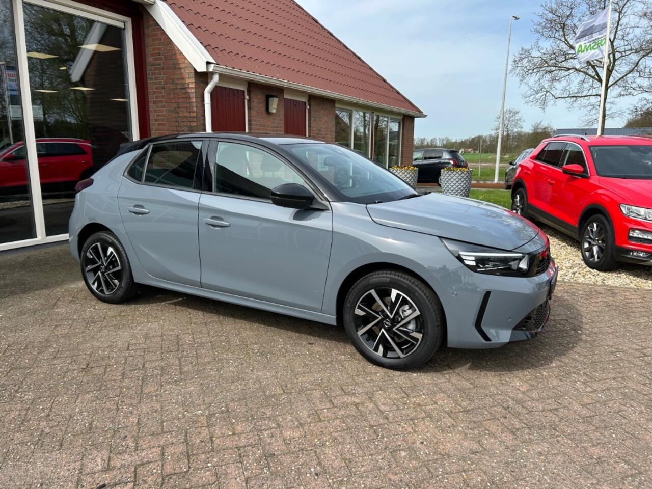 Opel CORSA GS 1.2 TURBO 100PK CAMERA/LED KOPLAMPEN/NAVIA VIA APPLEenANDROID/