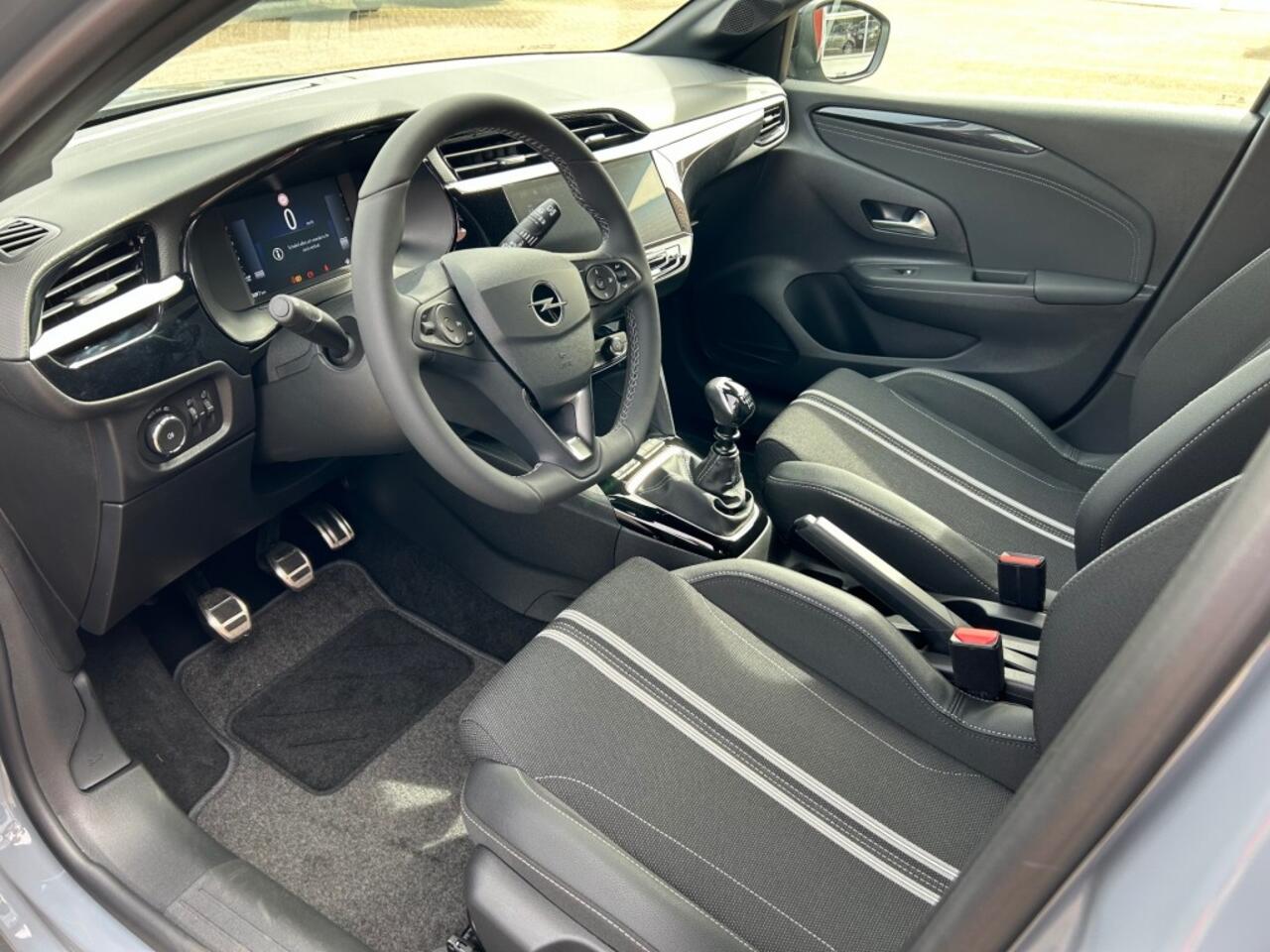 Opel CORSA GS 1.2 TURBO 100PK CAMERA/LED KOPLAMPEN/NAVIA VIA APPLEenANDROID/