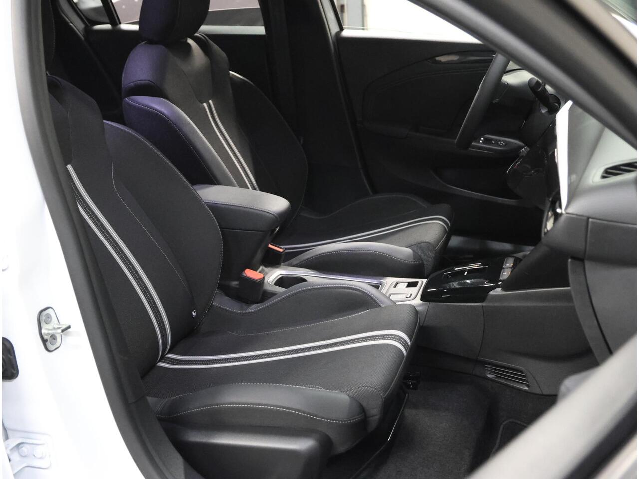 Opel CORSA GS 50kWh 136PK | 1ste eigenaar | ACCU 99% | Dodehoekdetectie | Camera | Climate Control | Cruise Control | 10"scherm | Navigatie | LM velgen | Keyless | Isofix | Parkeersensoren | Warmtepomp |