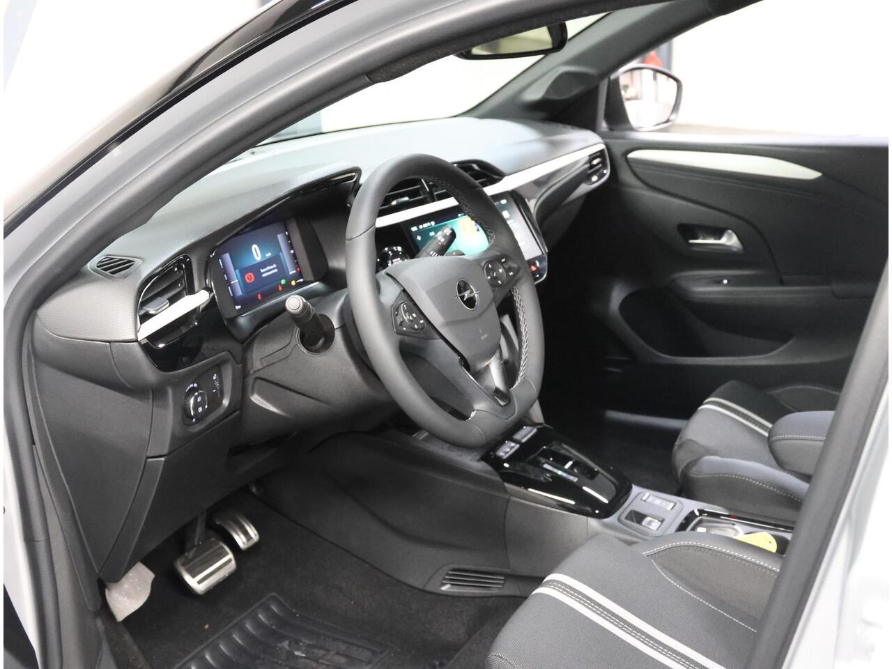 Opel CORSA 1.2 Turbo Hybrid GS | Incl. ¤5.224,- Korting! | AppleCarPlay/AndroidAuto | ClimateControl | Navigatie | CruiseControl | Keyless | Stoel/Stuur verwarming | Dodehoek Detectie | Matrix LED koplampen |