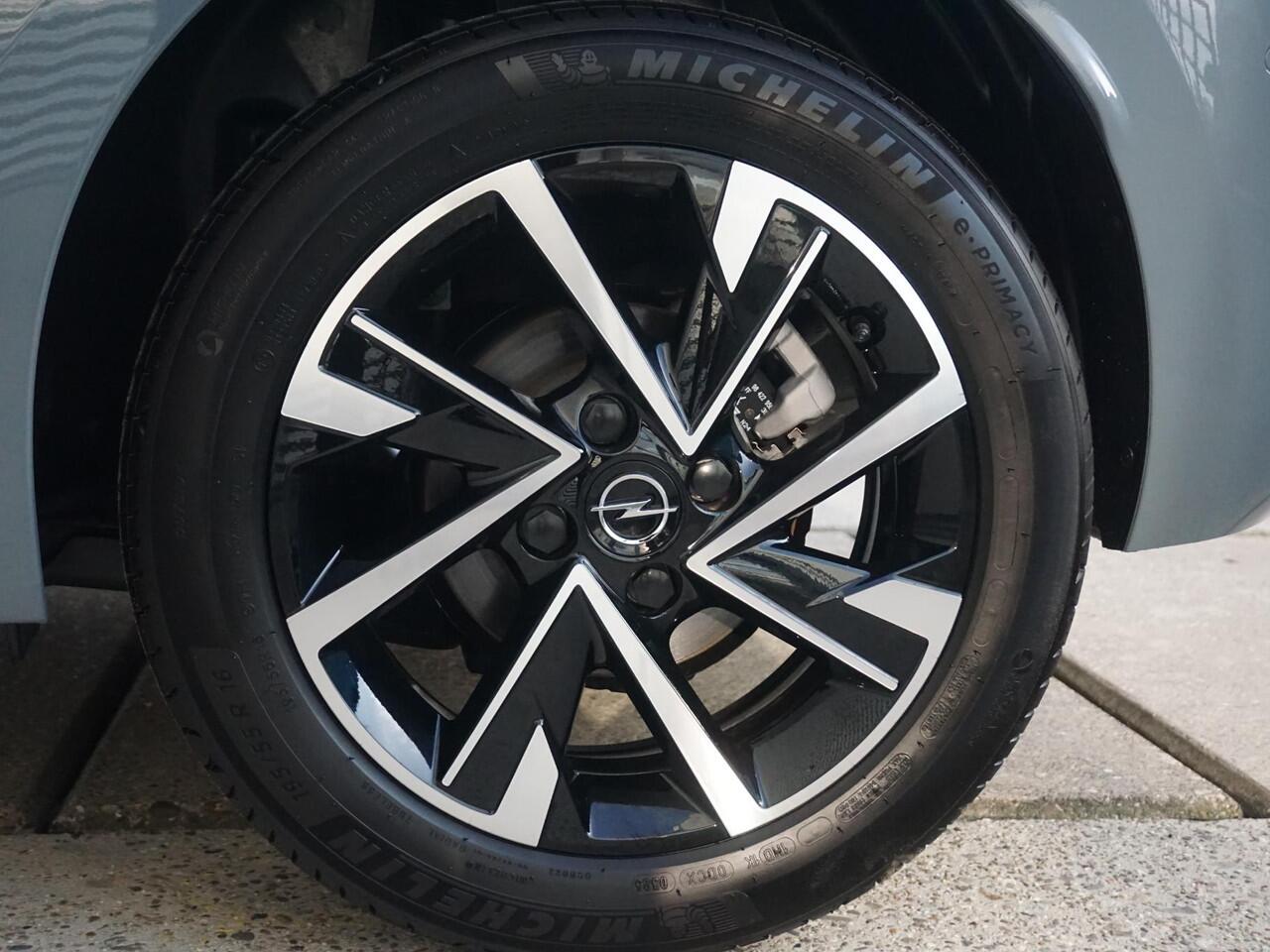 Opel CORSA 1.2 Turbo Hybrid GS