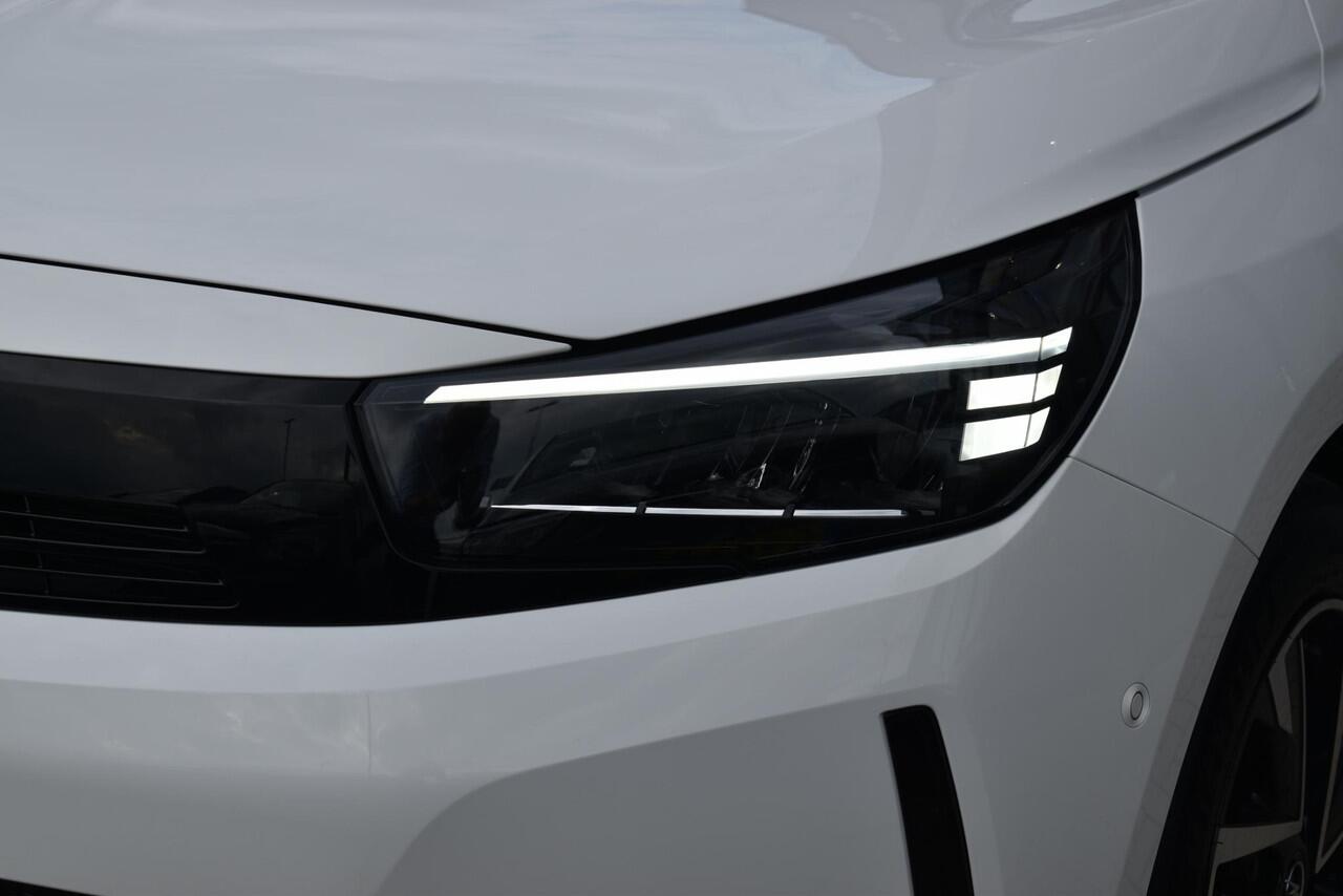 Opel CORSA 1.2 GS NAVI / ECC / LMV