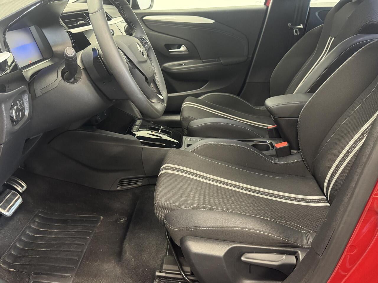 Opel CORSA 1.2 Turbo Hybrid 100pk GS Automaat Navigatie Apple Carplay/Android Auto Camera Parkeersensoren Cruise Control Dodehoek assistent Airco Lichtmetalen velgen Virtual Cockpit Getinte ramen