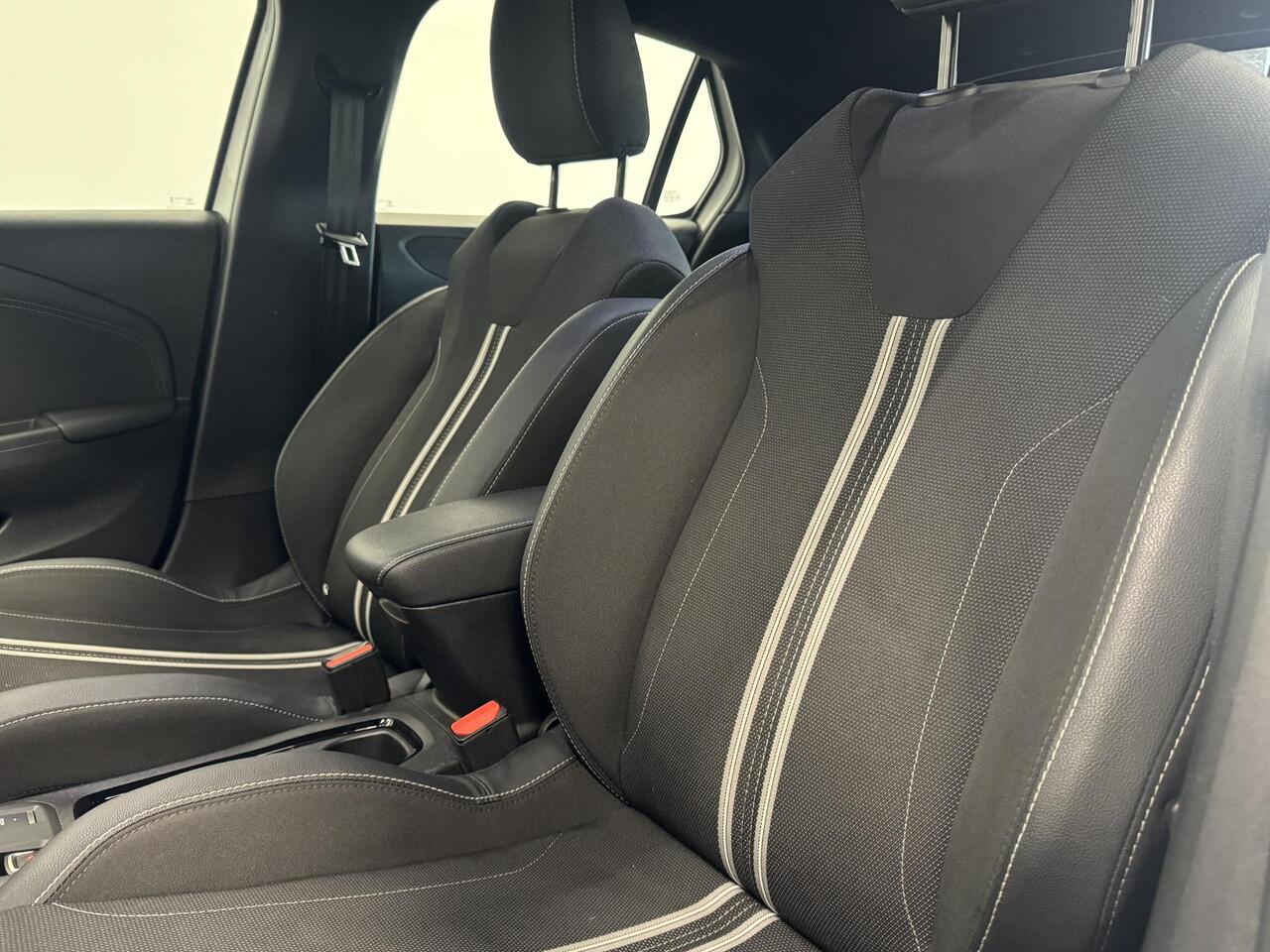 Opel CORSA 1.2 Turbo Hybrid 100pk GS Automaat Navigatie Apple Carplay/Android Auto Camera Parkeersensoren Cruise Control Dodehoek assistent Airco Lichtmetalen velgen Virtual Cockpit Getinte ramen