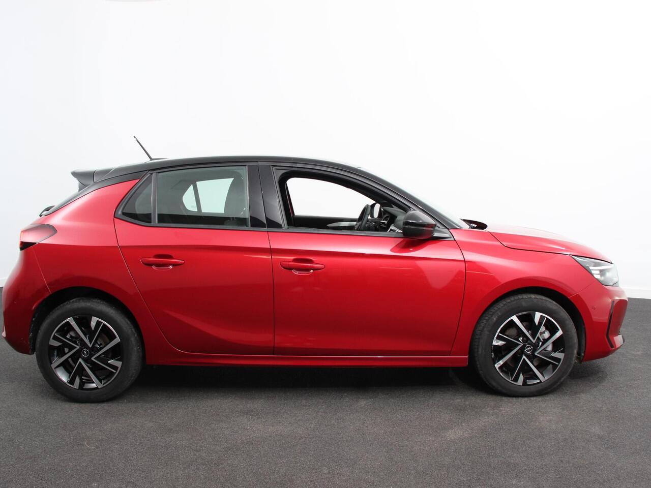 Opel CORSA 1.2 Turbo Hybrid 100pk GS Automaat Navigatie | Apple Carplay/Android Auto | Camera | Parkeersensoren | Cruise Control | Dodehoek assistent | Airco | Lichtmetalen velgen | Virtual Cockpit