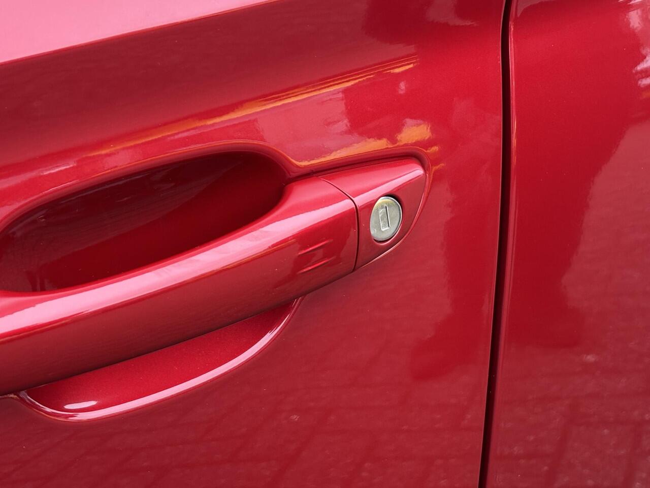 Opel CORSA 1.2 Turbo Hybrid Ultimate | ALCANTARA | NAVI | CAMERA | PDC V+A | 17 INCH LM VELGEN |